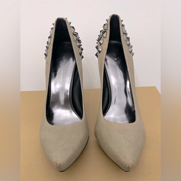 Rock & Republic Grey Spike Heel - Picture 3 of 6